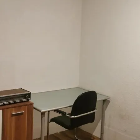 ホームステイ Cologne Koln Private Privarzimmer ケルペン